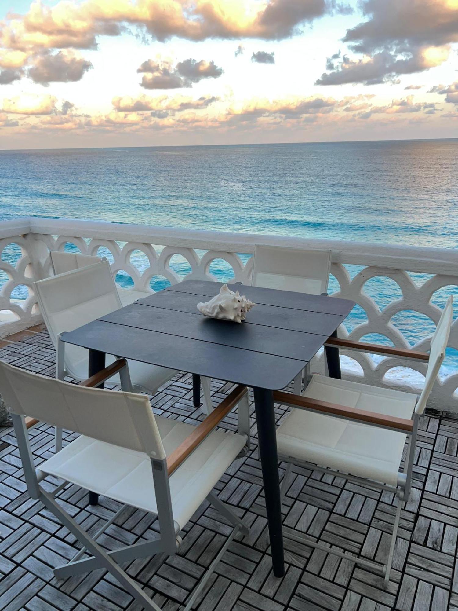 “Magic Sunrise At Cancun” Kültér fotó