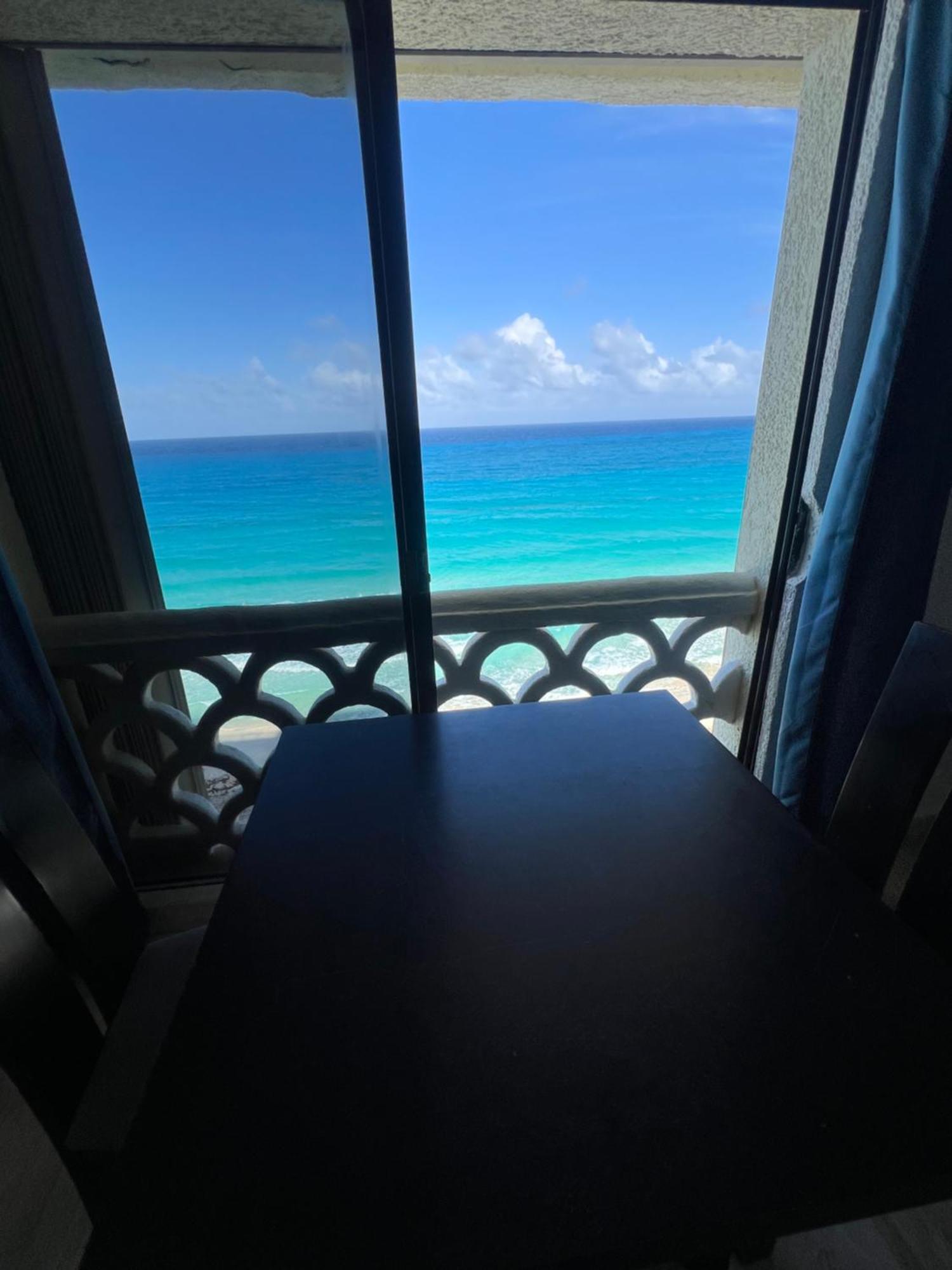 “Magic Sunrise At Cancun” Kültér fotó